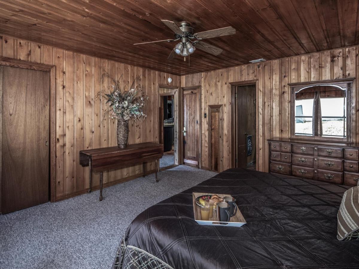 Alpine Cabin, 3 Bedrooms, Deck, Sleeps 8 Руидозо Экстерьер фото